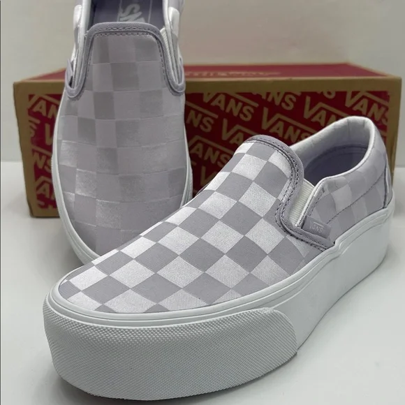 Vans Platform Sneakers Classic Slip-On Stackform
Satin Checkerboard Lilac Lavand - Picture 15 of 16